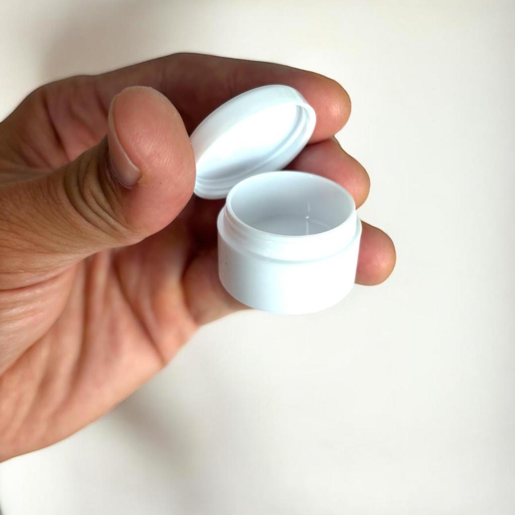Pote De Acrílico 4g C/ Tampa Amostra Grátis Brindes Amostra de Cremes 100 Unidades em Oferta na Shopee