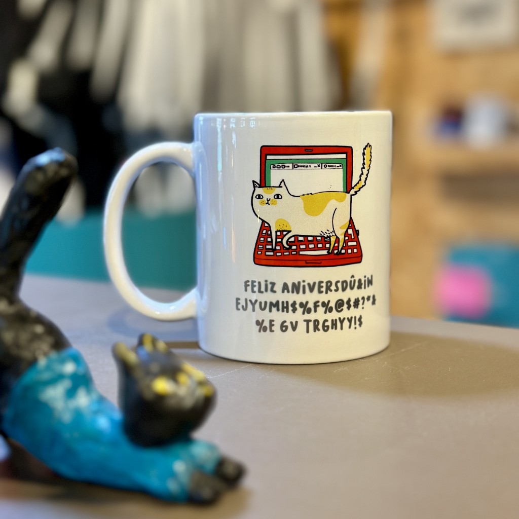 CANECA ANIVERSÁRIO GATO TECLADO NOTEBOOK
