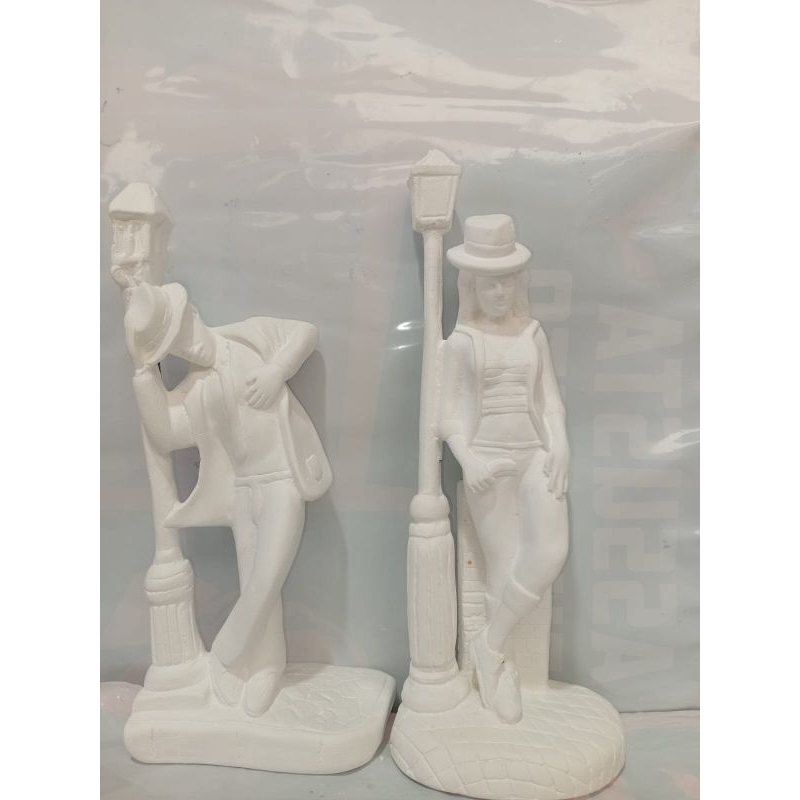 imagem de Zé pilintra e Maria navalha no poste gesso cru 29cm(2imagens )