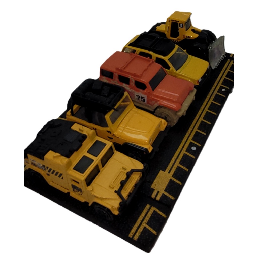 Veículos 4X4 Matchbox  Jeep Hummer Escala 1:64 Diecast - Itens de Coleção