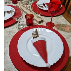 Guarda talher , gorrinho de Natal , pacote com 6, 10 e 12 peças.( COSTURADO )