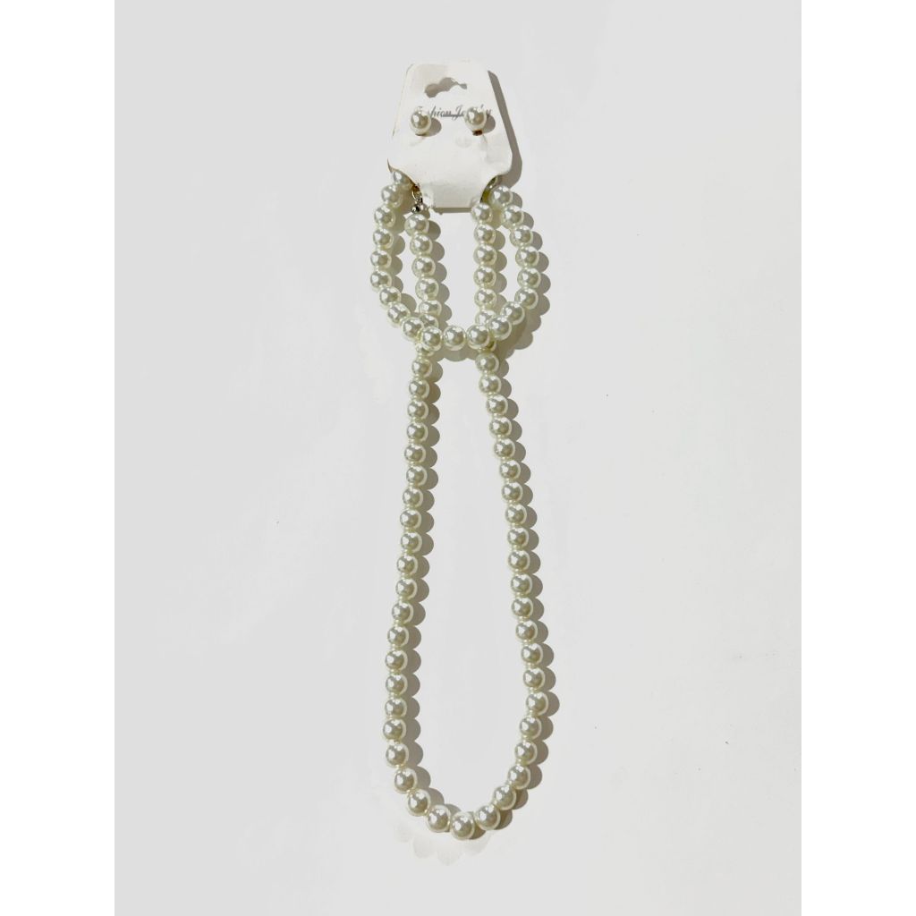 Colar de pérolas com três peças, pulseira e brincos em Oferta na Shopee