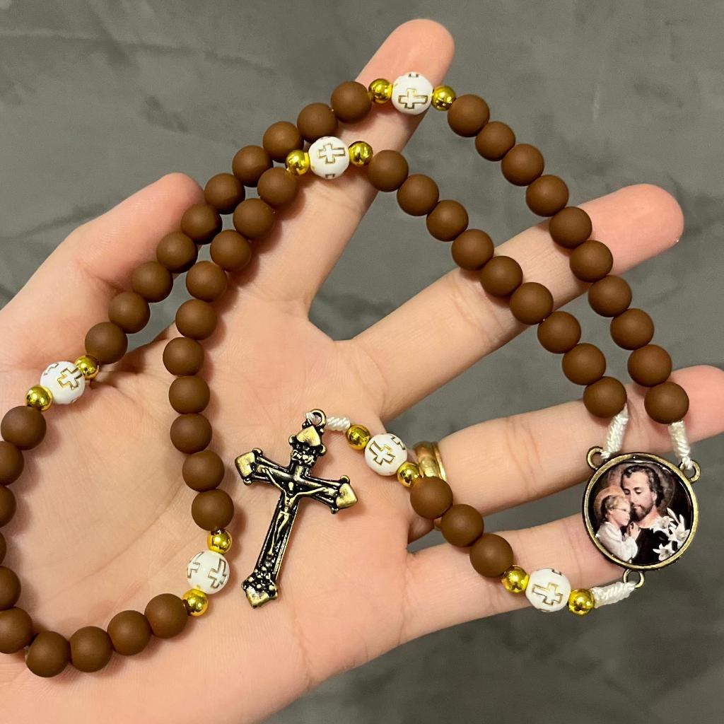 terco de sao jose emborachado com entre meio resinado marrom em Oferta na Shopee