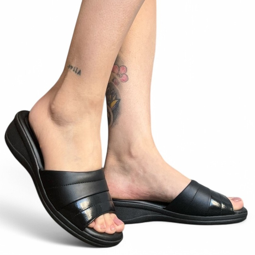 Tamanco Feminino Preto Comfortflex Anabela 2488401-7 - Women Shoes