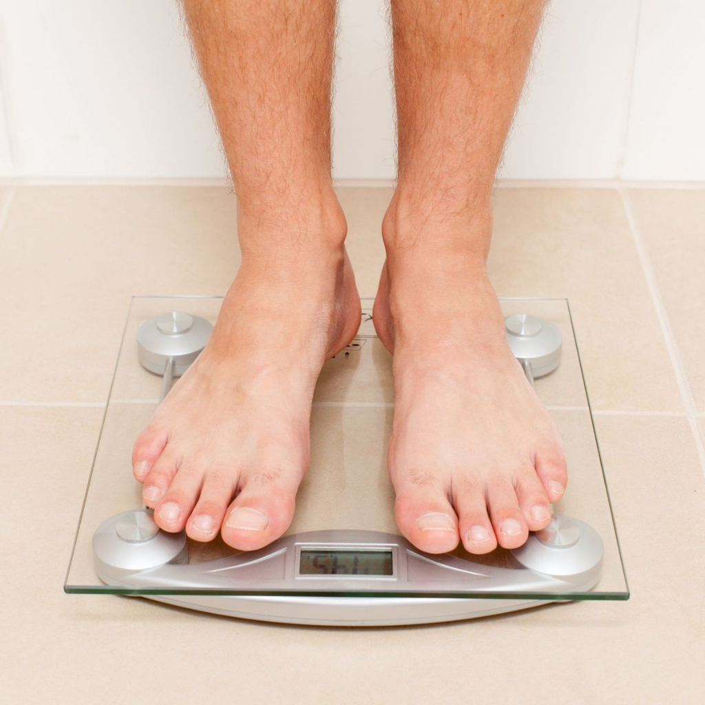 Balança Digital Corporal de Vidro Temperado para Banheiro com visor LCD Até 180Kg Pesar Pessoas