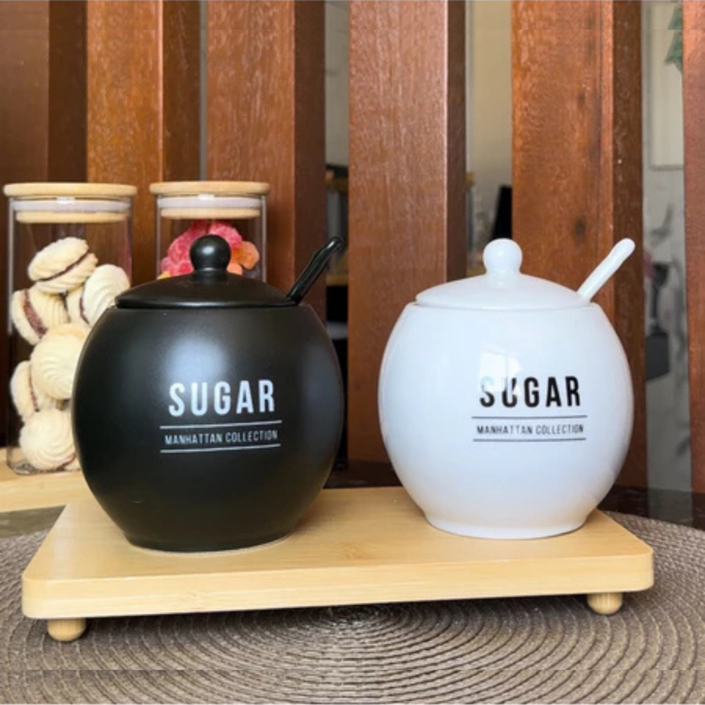 Açucareiro de Porcelana Preto 350ml com Colher - Porta Açúcar Linha Manhattan Sofisticado - Pote para Mesa e Café