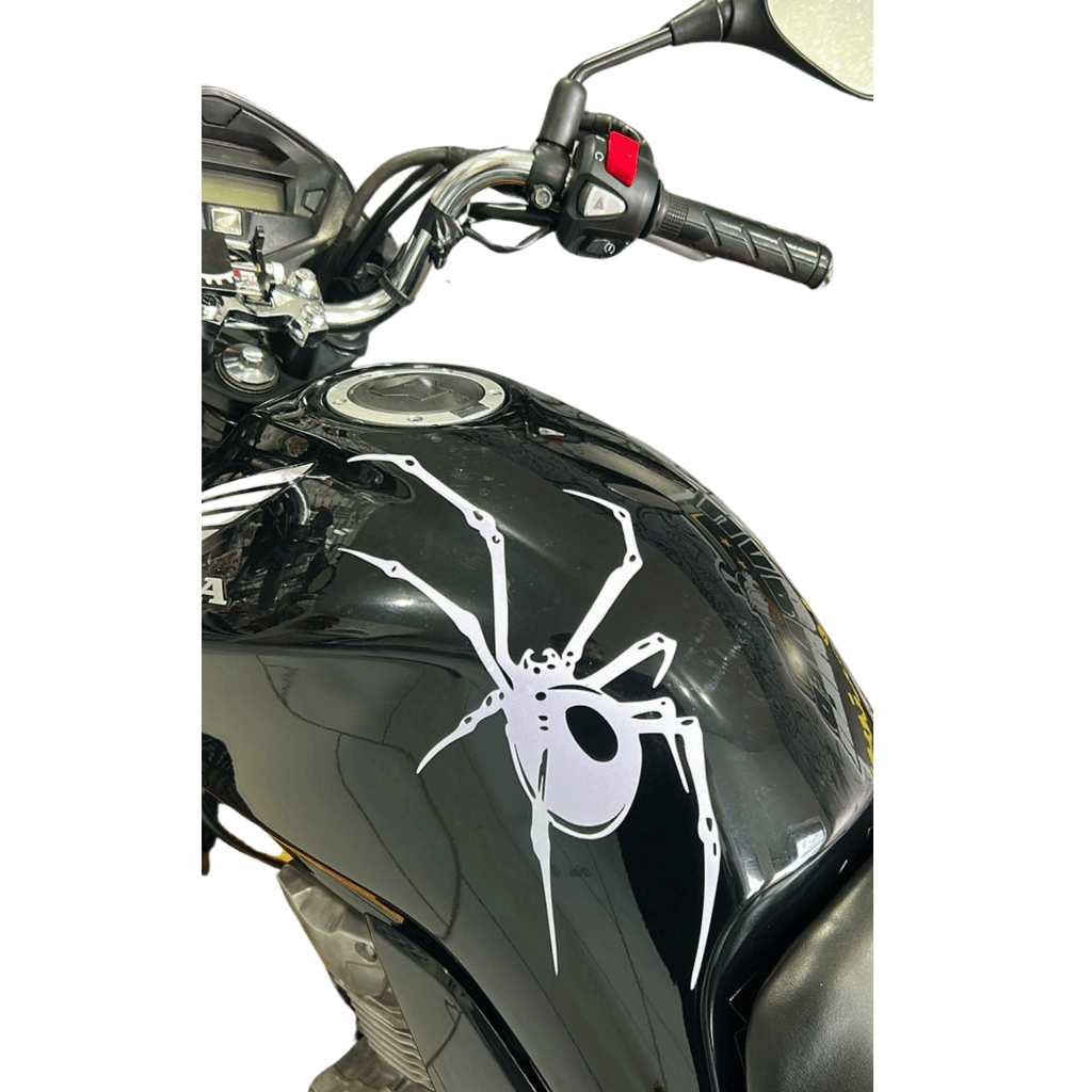 Adesivo da Aranha em Recorte Eletrônico para tanque de moto mod Grande