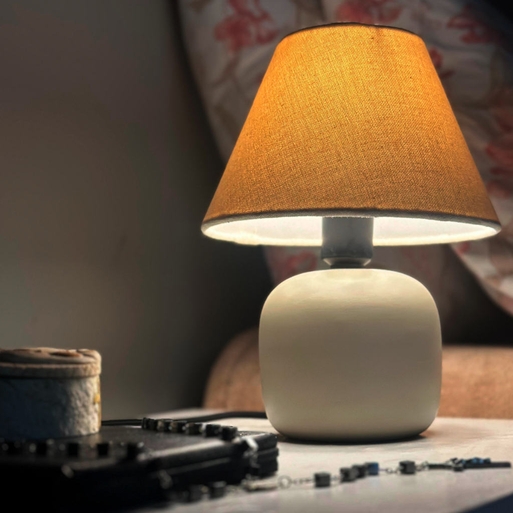 Abajur de Mesa Pequeno - Comprar com Melhor Preço em Iluminação