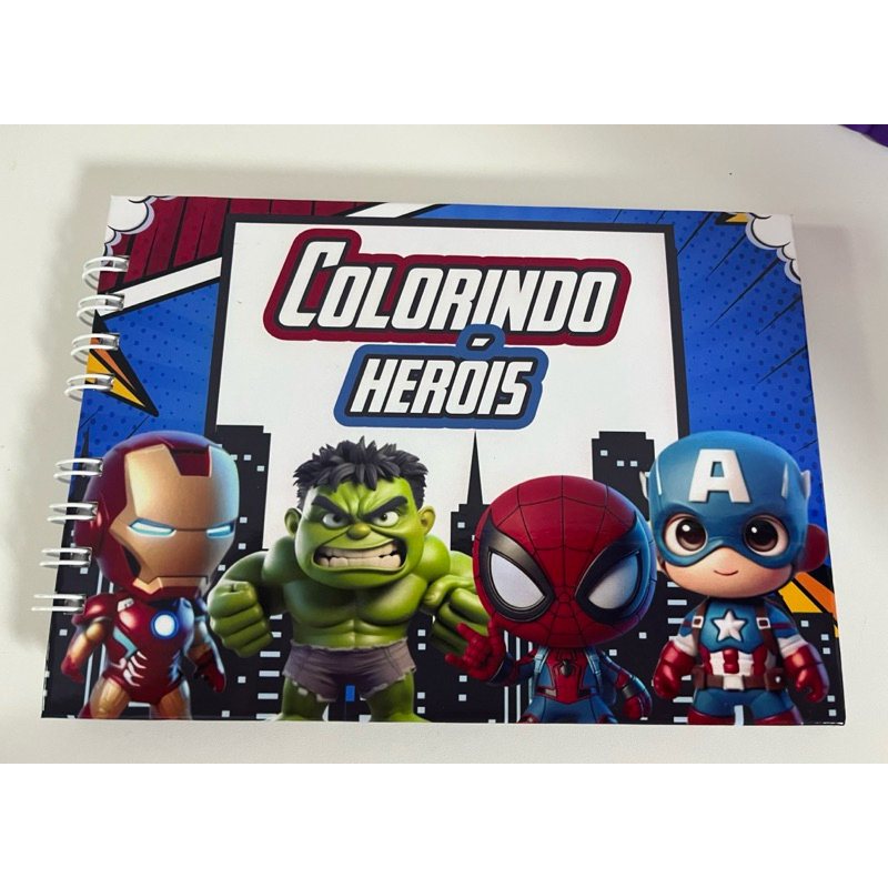 livro colorindo heróis, 50 paginas/150g+ACETATO