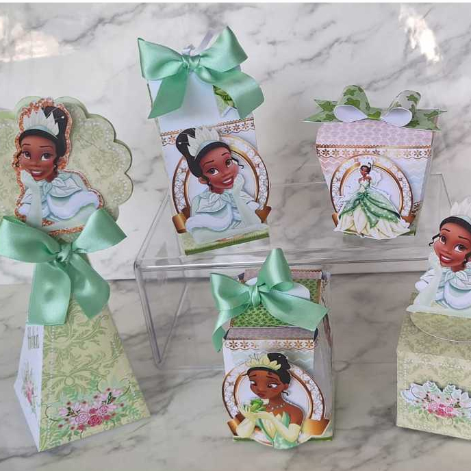 20 Caixas Personalizadas A Princesa e o Sapo Tiana /Lembrancinha