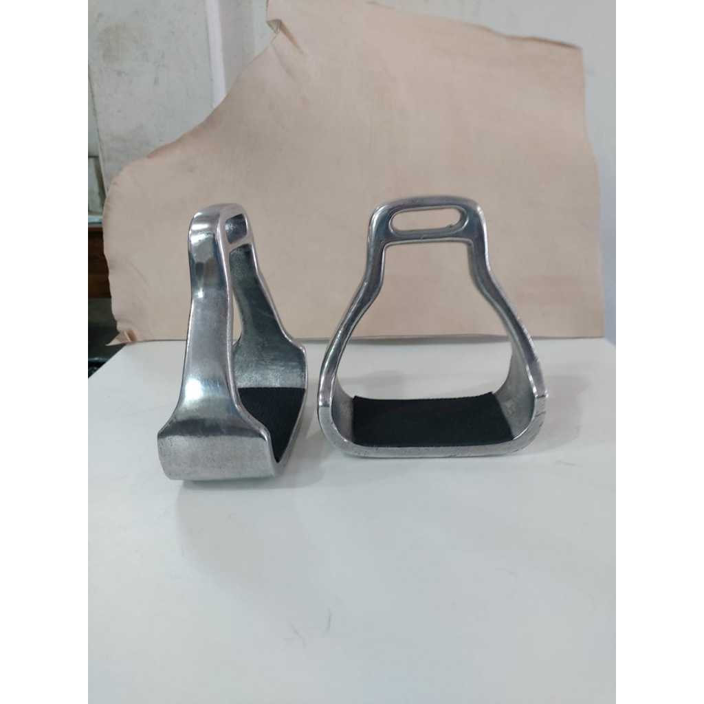 Estribo Cavalo Acessórios: Onde Comprar | BuscaProdutos