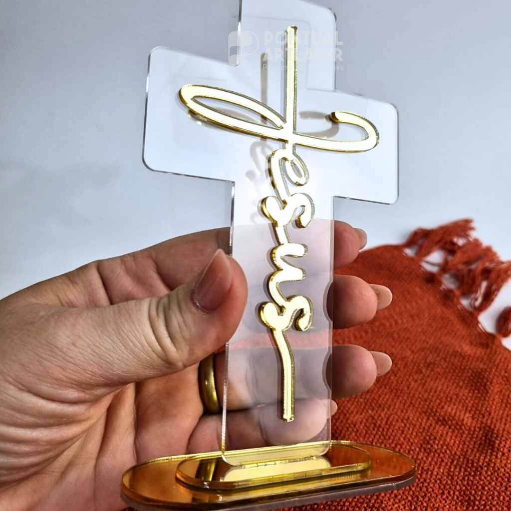 Cruz Decorativa em Acrílico com Tema Jesus Fé Ideal para Decoração de Batizado Crisma
