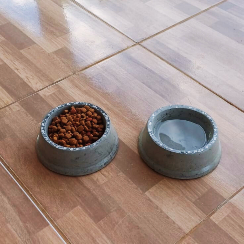 Pote Comedouro pra cachorro gatos kit 2 un cimento pesado granitina 250ml/200gm