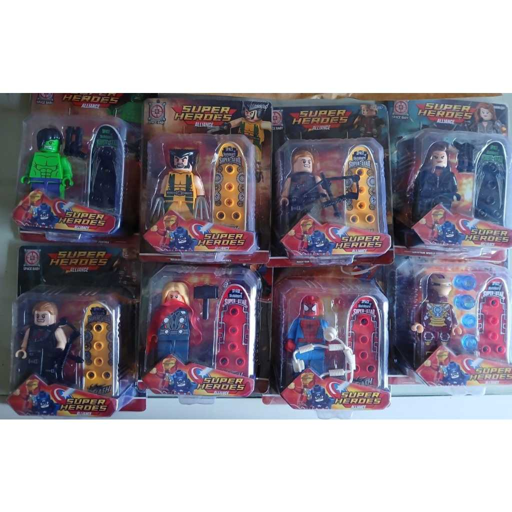 Bonecos Super Heróis lego com acessórios e skate - Hulk, Thor, Arquei, Wolverine, Viúva Negra, Arqueiro e Homem de Ferro