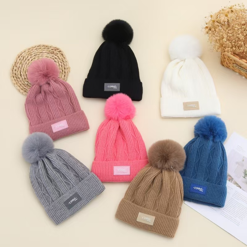 Gorro Touca Infantil Com 1 Pompom Lisa Para o Inverno Menino e Menina Moda Toca de Frio Ate 3 anos Modelo JZ009