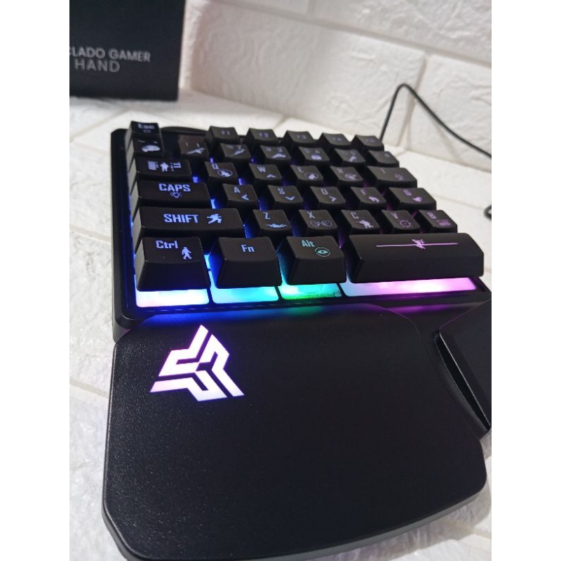 Teclado Gamer Usb Com Led Rgb Single Hand Madset KNUP - KP-TE128
