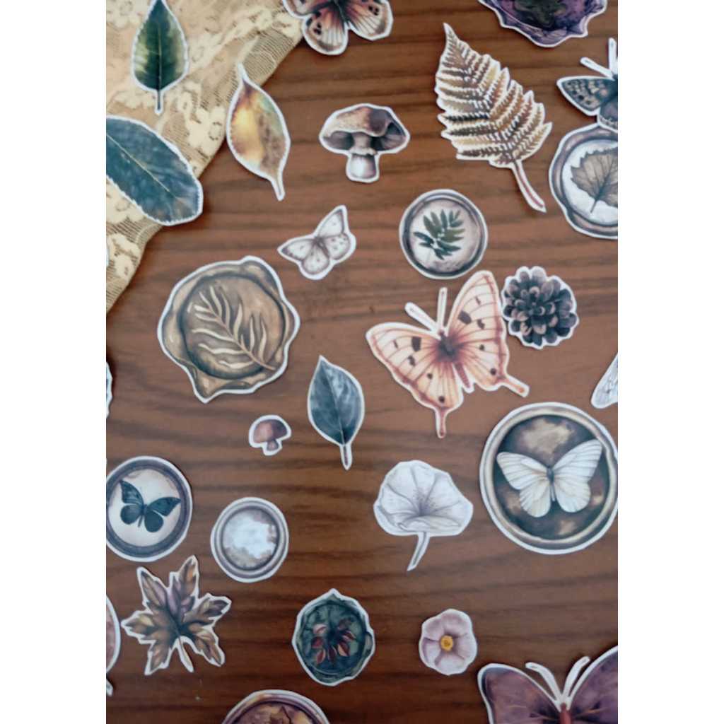 Adesivos Vintage floresta 50 peças (Leia Descrição )