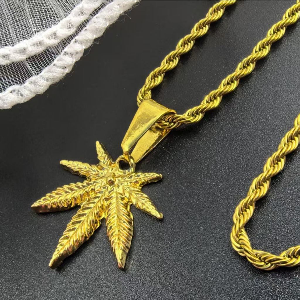 Colar vintage com pingente de folha de bordo, unissex, banhado a ouro 18k