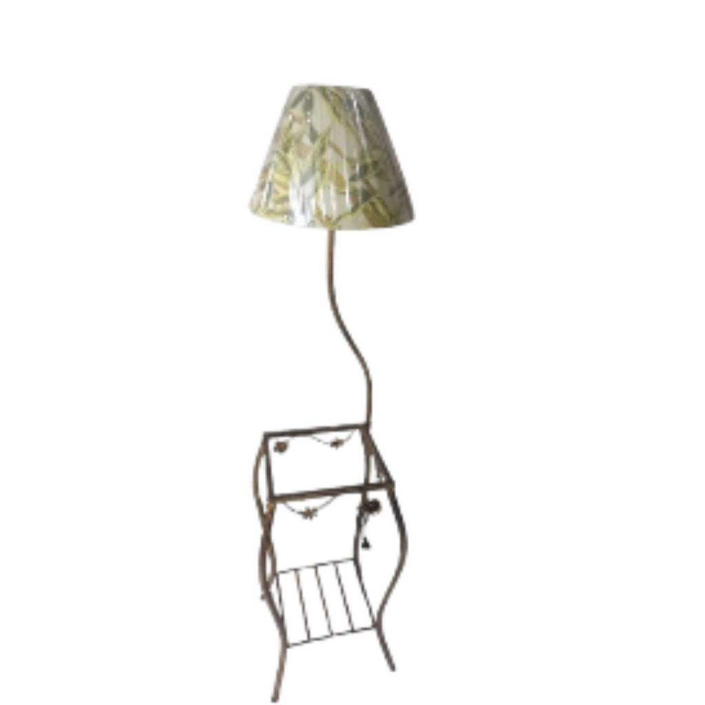 Coluna com luminaria cupula estampada  mesa de canto aparador de ferro uva