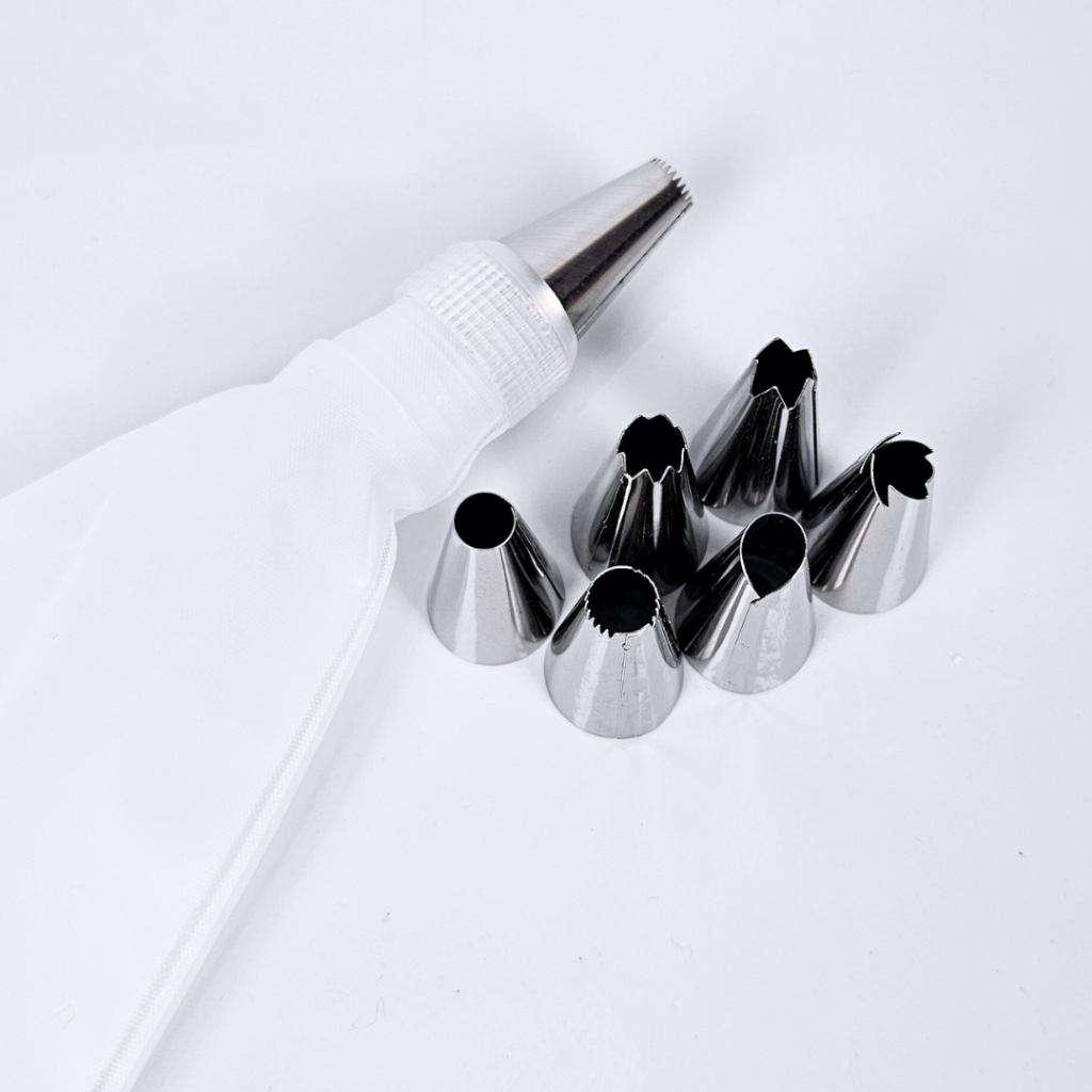 Kit Confeiteiro com 01 Saco 01 Adaptador 07 Bicos em Inox