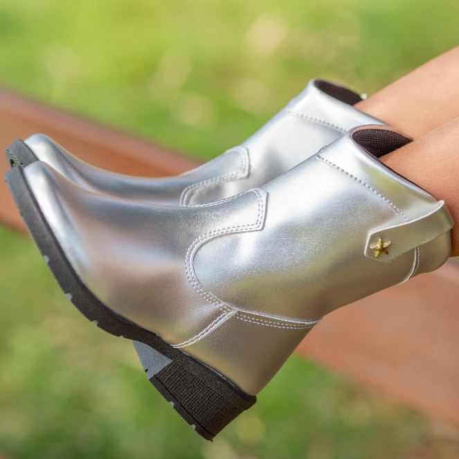Bota Cano Curto Prata: Onde Comprar | BuscaProdutos