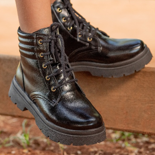 Bota Coturno Infantil Menina Confortável Original Preto Verniz Fashion Estilosa Lançamento