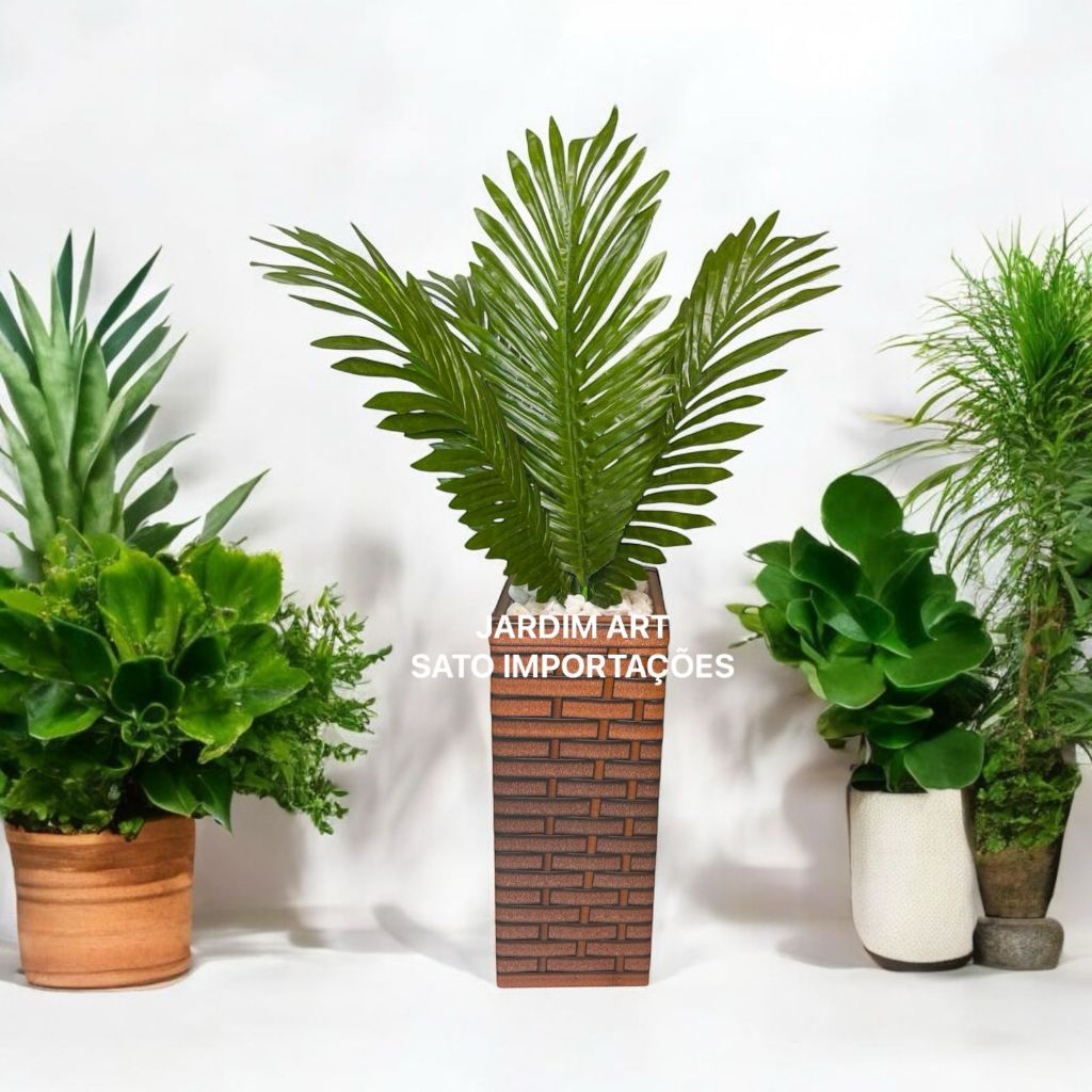 Arranjo Decorativo Coqueiro com 4 Folhas, Pedras Brancas e Vaso Estilo Coluna Trançada – Toque Natural
