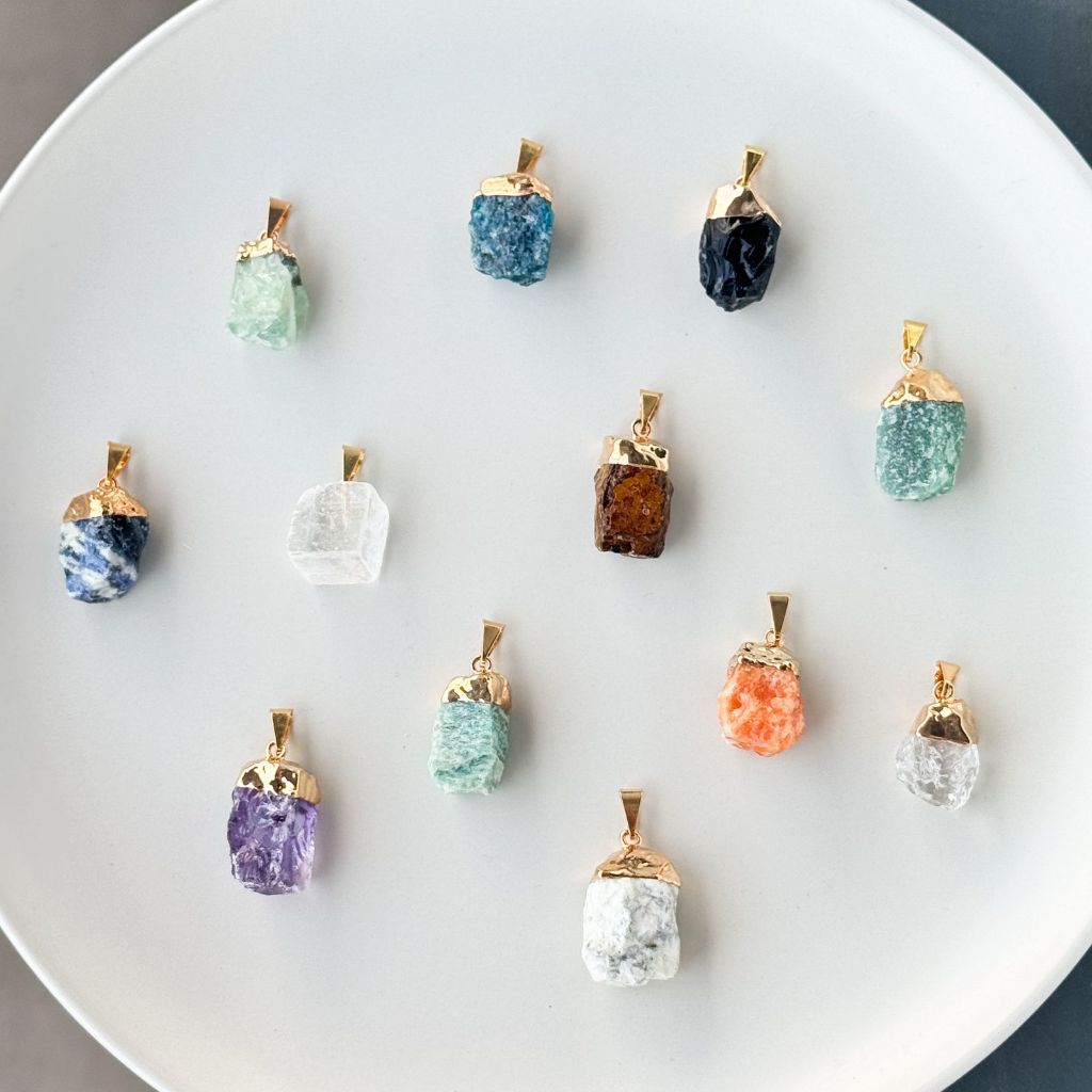 PINGENTE PEDRA BRUTA NATURAL