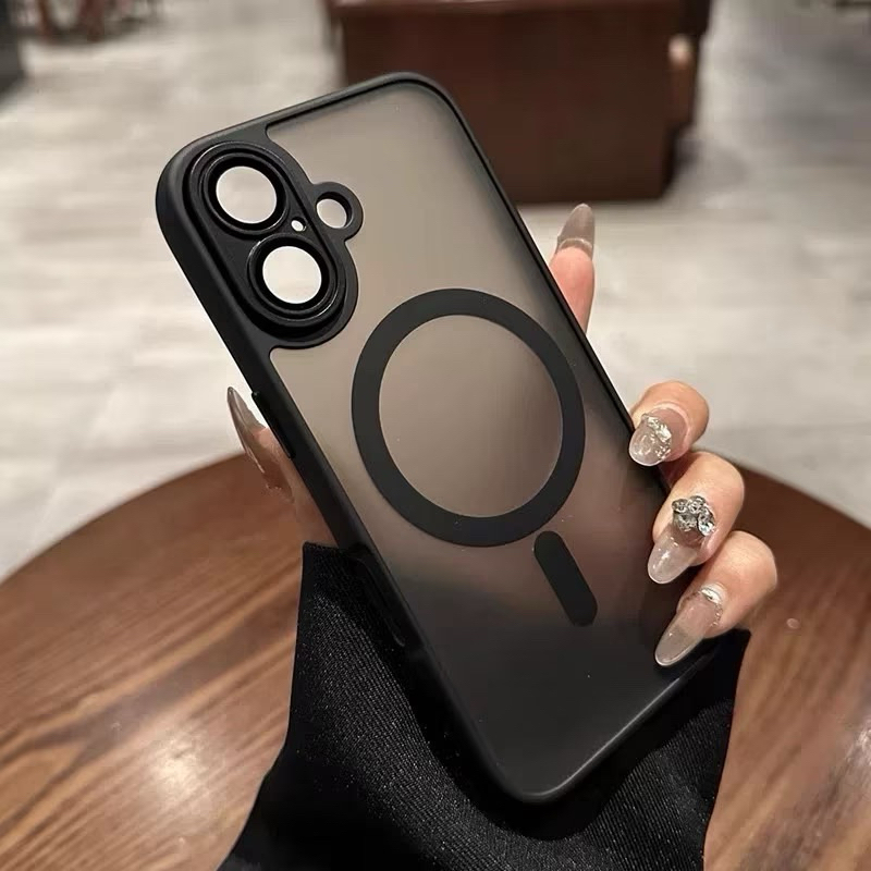 ② capa magnético fosco translúcido com proteção de câmera pra iPhone 16 16pro 16promax em Oferta na Shopee