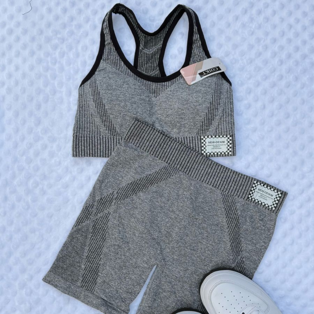 Conjunto Feminino de Academia Top e Shorts Fitness Academia, Sports, Corrida, Crossfit
