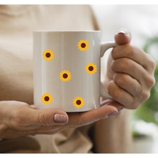 KIT 60 ADESIVOS EM VINIL IMPERMEÁVEIS FLORES MINI GIRASSOL COM MIOLO MARROM em Oferta na Shopee