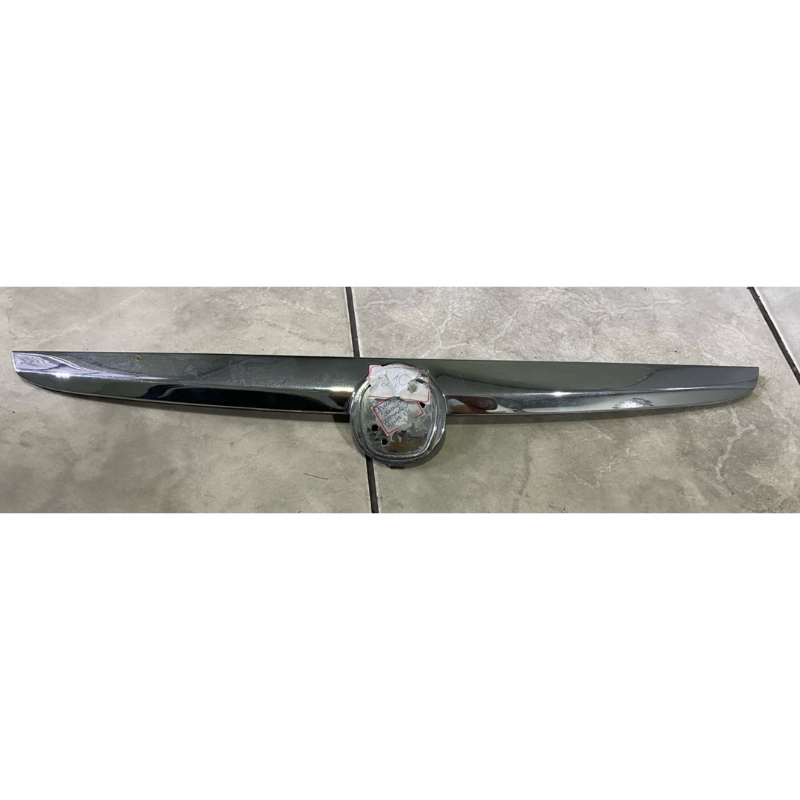 Grade Friso Cromado Punto 2013/16 Original Fiat 100190025 (Usado)