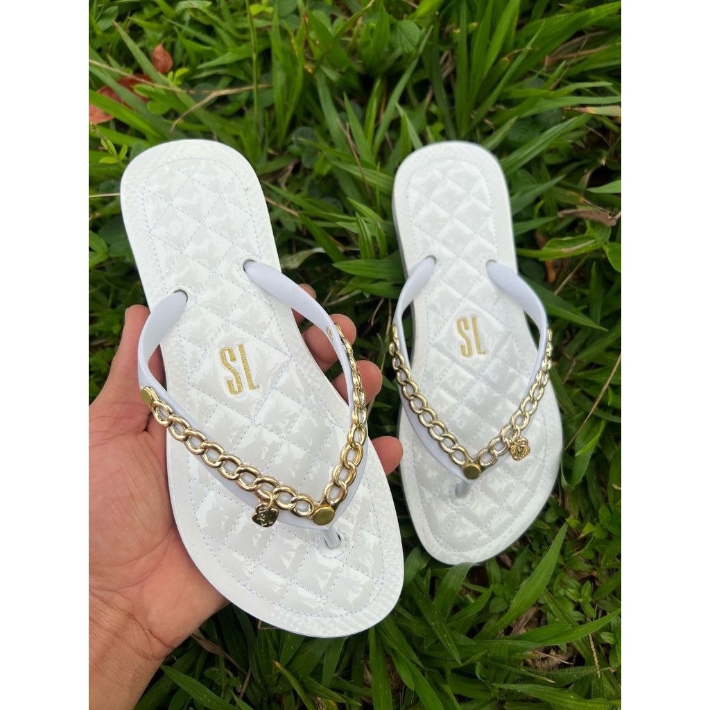 CHINELO FEMININO CONFORT CORRENTE LUXO PALMILHA BORDADA VERNIZ