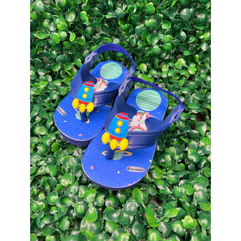 Chinelo Personagens Heroes Elástico Infantil Masculino Confortável Antiderrapante  Leve do 17 ao 24