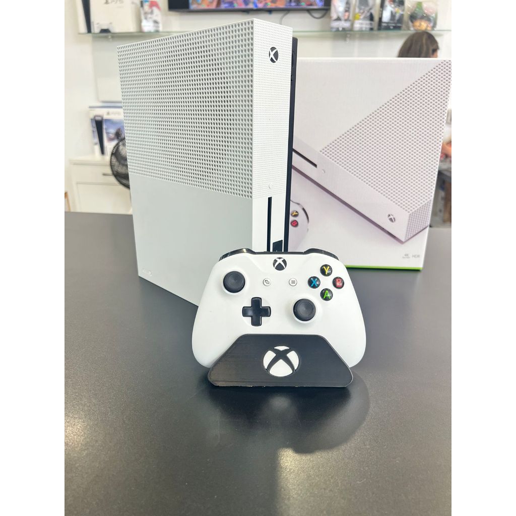Console Microsoft Xbox One S 500GB Semi Novo + 1 Controle COM GARANTIA