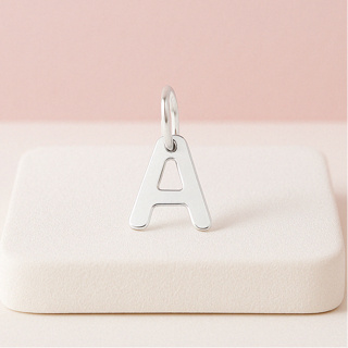 Pingente Letra em Prata 925 – Personalizado e Delicado em Oferta na Shopee