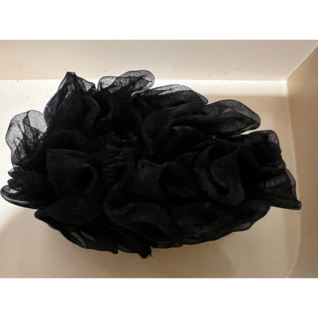 Enfeite para Cabelo Luxo Scrunchies Frufru Xuxa Fashion Moda - Tule Pompom preto