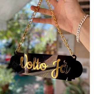 PLACA ABERTO E VOLTO JA EM ACRILICO ESPELHADO em Oferta na Shopee