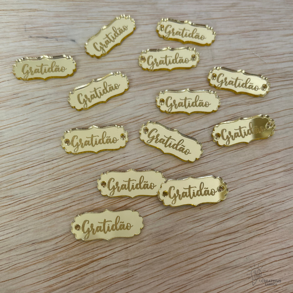 50 Aplique Tags Acrílico Espelhado MOLDURINHA escrito GRATIDÃO etiqueta plaquinha decorativo
