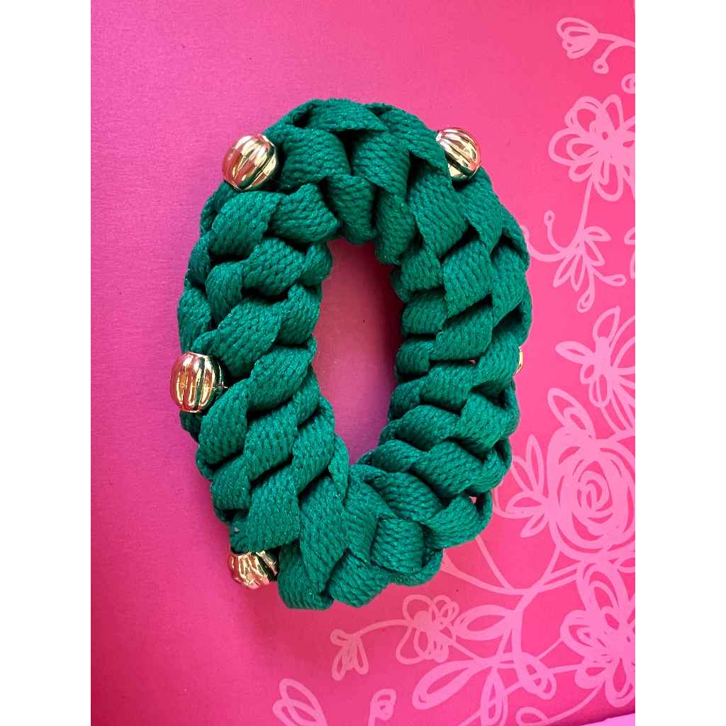 Enfeite para Cabelo Luxo Scrunchies Frufru Xuxa Fashion Moda - Pompom com bolinhas douradas verde