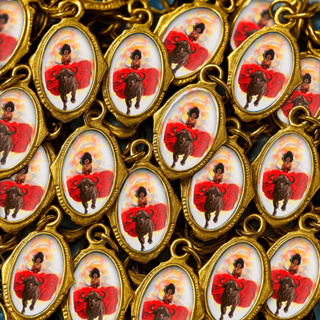 100 Medalhas de Iansã Douradas — Religião Afro, Orixá, Umbanda, Candomblé, Lembrancinha Atacado em Oferta na Shopee