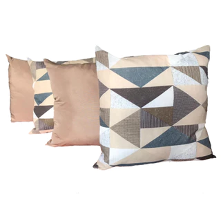 Kit Com 03 Capas Para Almofadas Decorativas Ideal Para Decoração de Quarto e Sala Floral e Liso com 