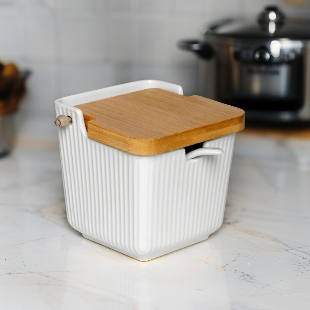 Pote Porta Condimento de Cerâmica com Tampa de Bambu e Colher Para Sal, Açúcar ou Temperos 300ml