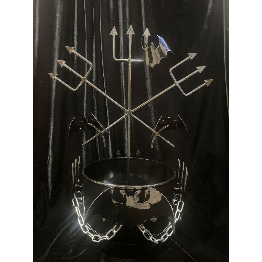 Conjunto para Assentamento Exu Morcego Ferramenta e Panela