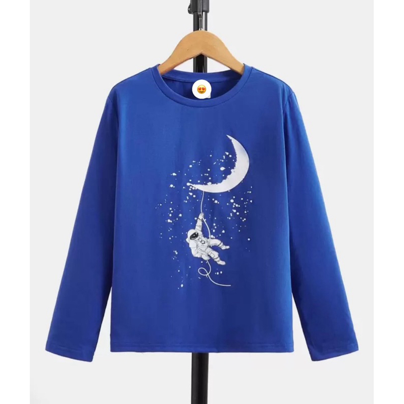 Camiseta infantil impressão de astronauta & lua