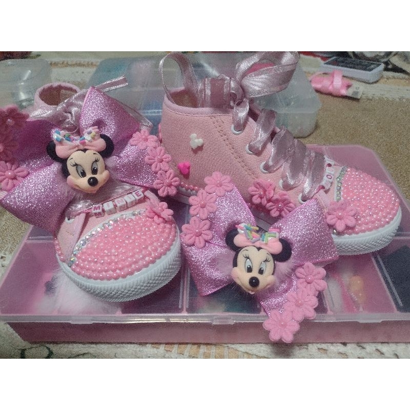 Tênis infantil Personalizado no tema Minie - CANO MÉDIO