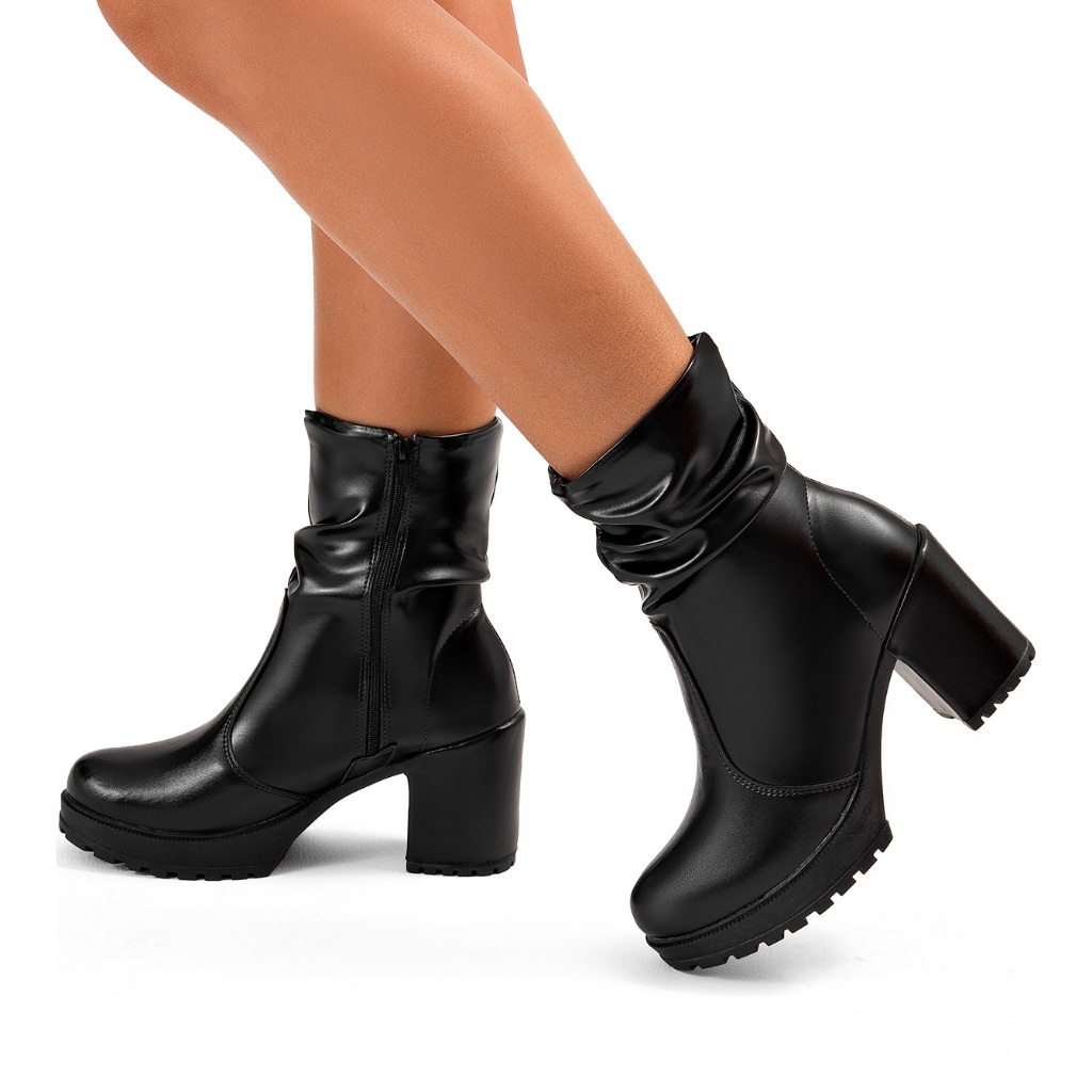 Bota Feminina Lumiss Tratorada Cano Curto Enrugada Salto Bloco Alto Preto