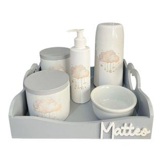 Kit Higiene Porcelana Bandeja Pinus Coração Cinza Desenho Nuvem Garrafa 250ml em Oferta na Shopee