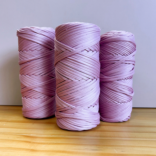 Fio de Malha de 20mm.  Malha macia e encorpada. Aprox. 200 gramas. Leves imperfeições. em Oferta na Shopee