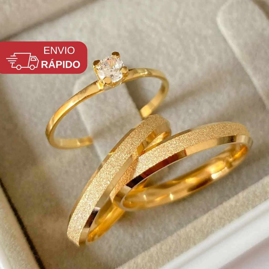 Par Aliança De Casamento Diamantada fina 4mm + Solitário Anel Noivado Folheado Aço Inox Cor Ouro 18k